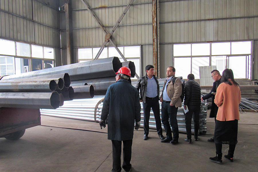 Clients visitant le Tadjikistan